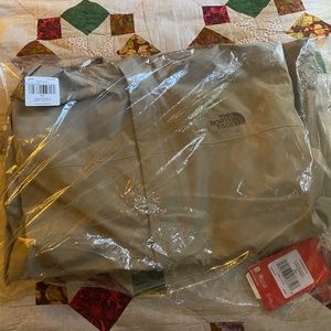 North Face Venture 2 Rain Hardshell Jacket XL - sand/tan color NEW WITH TAGS